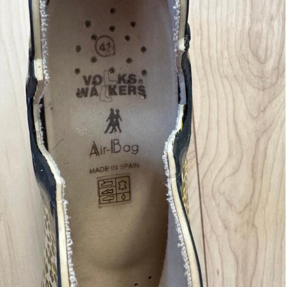 Volks Walker Bold yellow and black leopard print short rain boots - Picture 3 of 7